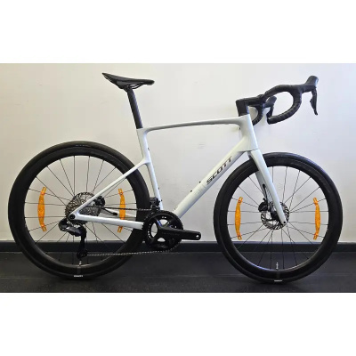 EX DISPLAY Scott Addict 20 Road Bike Large 2027