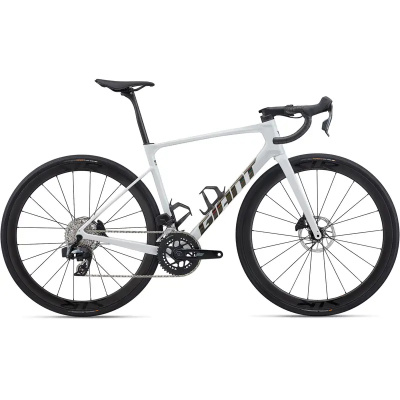 Giant Defy Advanced Pro 1 Road Bike 2026