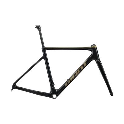 Giant TCX Advanced Pro-FF 2026