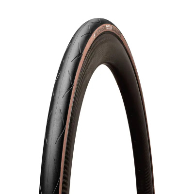 Hutchinson Blackbird 700c x 26-30 Road Tyre