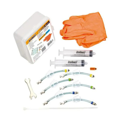 Icetoolz Hydraulic Brake Bleeding Kit V4