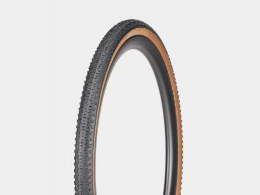 Bontrager Betasso RSL 700x42c TLR Gravel Tyre in Black/Tan