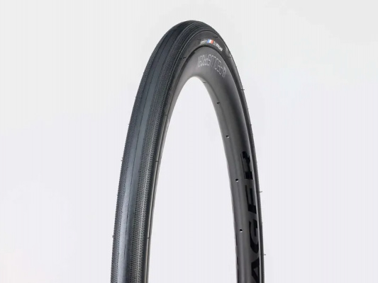 Bontrager R2 Hard Case Lite 700x32c Road Tyre in Black