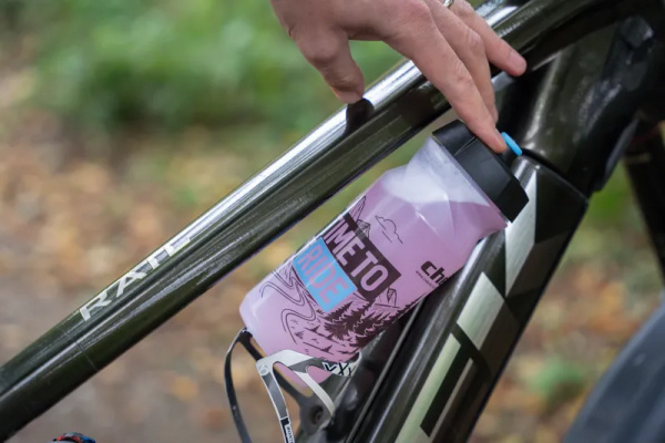 Chevin Cycles TTR Sense Grip 650ml Clear Water Bottle