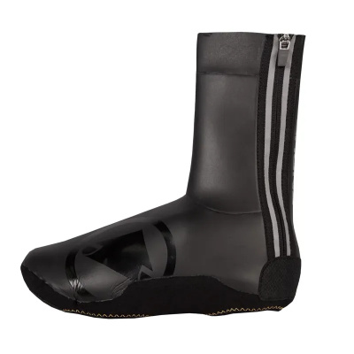 Endura Freezing Point Overshoes in Black