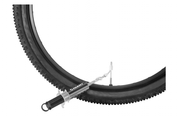 Giant Tubeless Sealant Refill & Check Syringe
