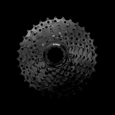 KMC Cassette 8sp 11/32T (4 Pack)