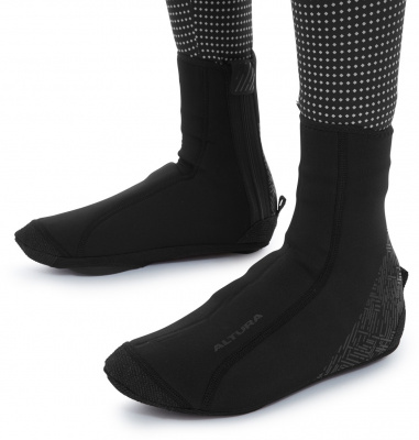 Altura Thermostretch Overshoe in Black
