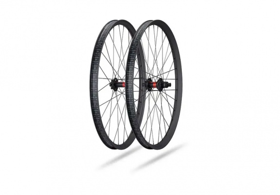 Specialized Traverse HD 240 DEG Carbon/ Black 2