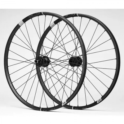 Crank Brothers Synthesis E 27.5in Carbon Wheelset Black