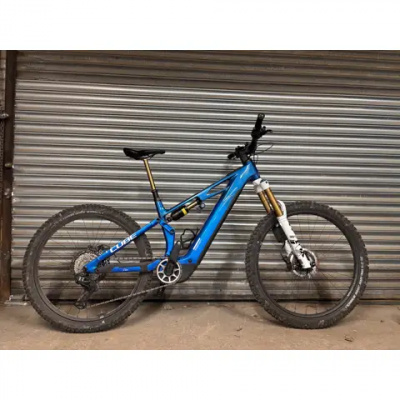 Ex Demo Cube Stereo Hybrid 177 HPC AT 800 Large Electric Bike Actionteam