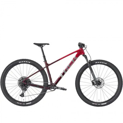 Trek Marlin 7 Mountain Bike 2027 Fury Red/Lithium Grey Fade