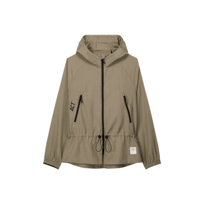 ACT Running Women's ShellLight Windjacket