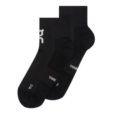On Running Twin-Pack Core Run Socks Mid