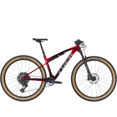 TREK Supercaliber SL 9.6 Gen 2 Full Suspension Mountain Bike in Fury Red and Carbon Red Smoke