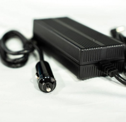 Estarli 12v camper van charger